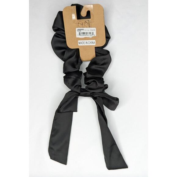 Black Hair Scrunchie Bow Ponytail by Berry - Picture 3 of 5